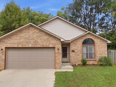 2940 Masters View Road, Lexington, KY 40511