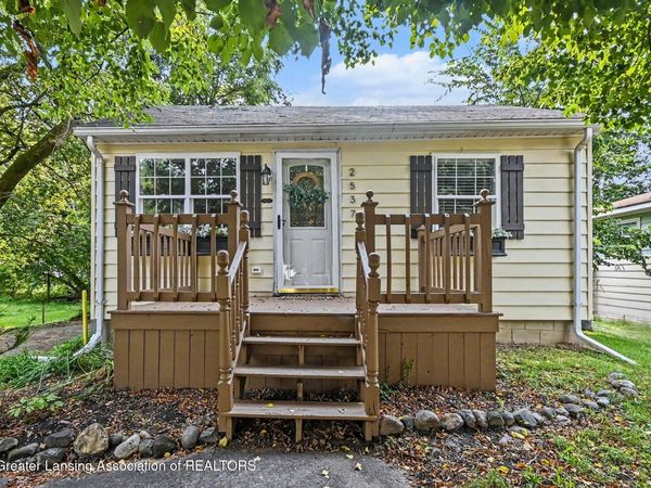 2537 Beryl Street, Holt, MI 48842