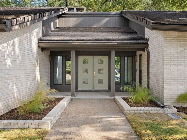 10707 Pinehurst DR, Austin, TX 78747