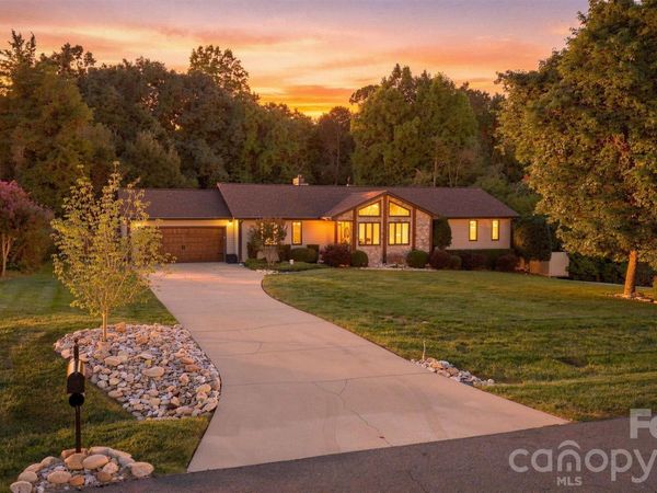 3867 Angie Drive, Denver, NC 28037