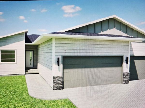 1110 Cyber Ct, Madison, SD 57042