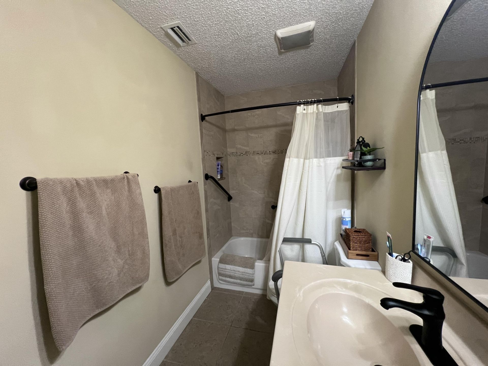 8435 NW 10th Street, Unit B50, Plantation, FL 33322 Photo