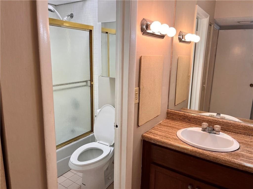 3690 Inverrary Drive, Unit 2c, Lauderhill, FL 33319 Photo