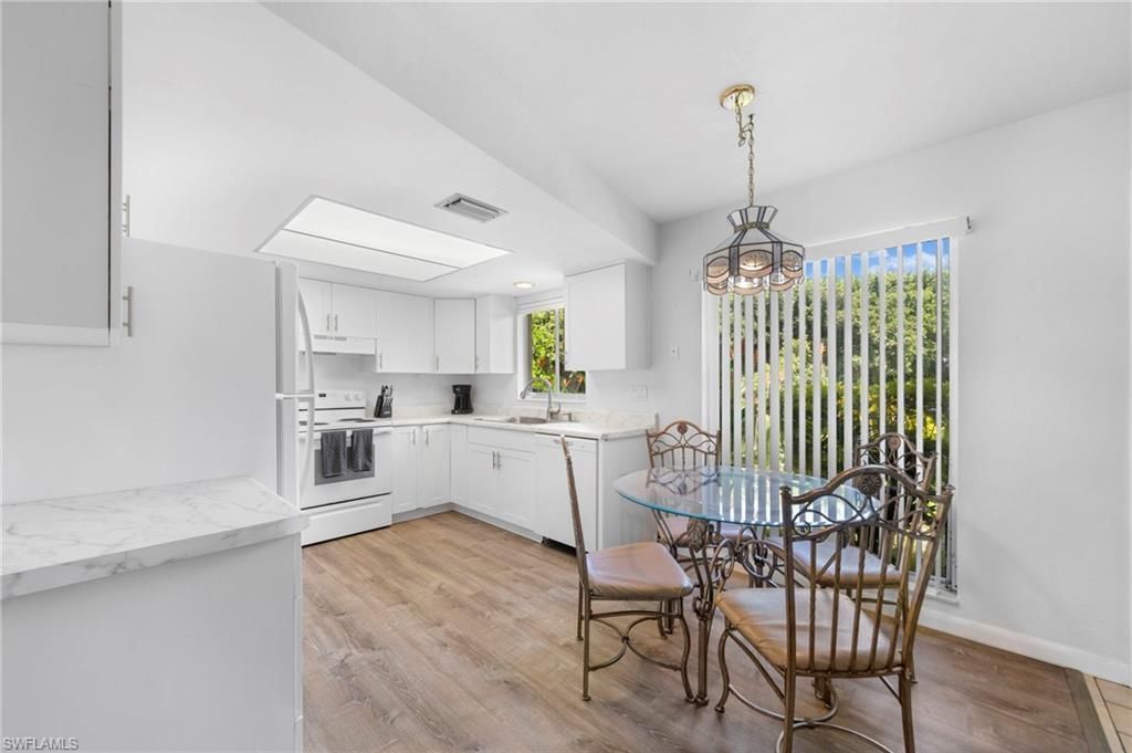 849 Palm View Dr , Unit 28, Naples, FL 34110 Photo