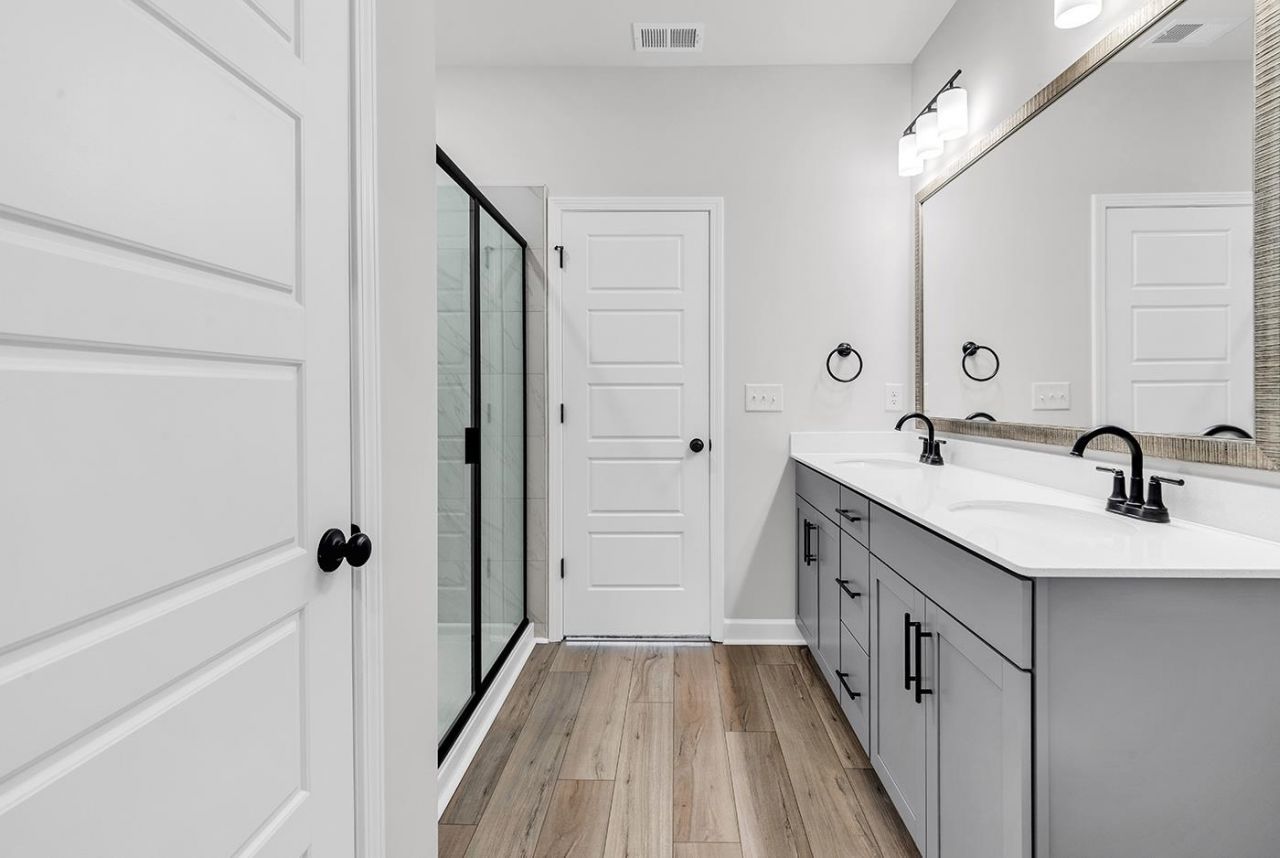 408 Ireland Way  Photo 30