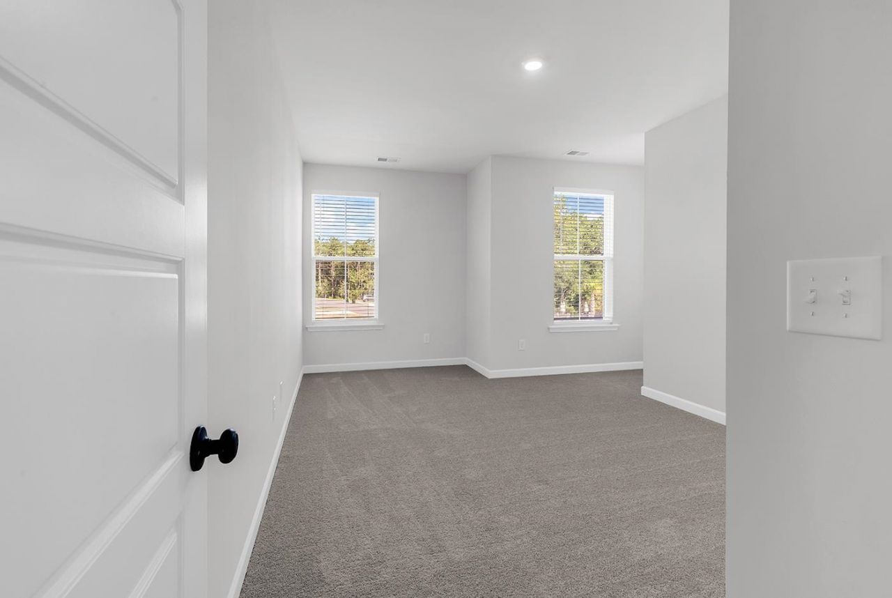 408 Ireland Way  Photo 34
