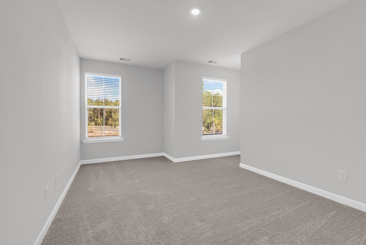 408 Ireland Way  Photo 35