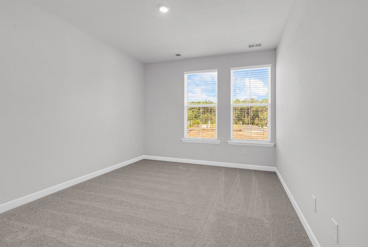 408 Ireland Way  Photo 38