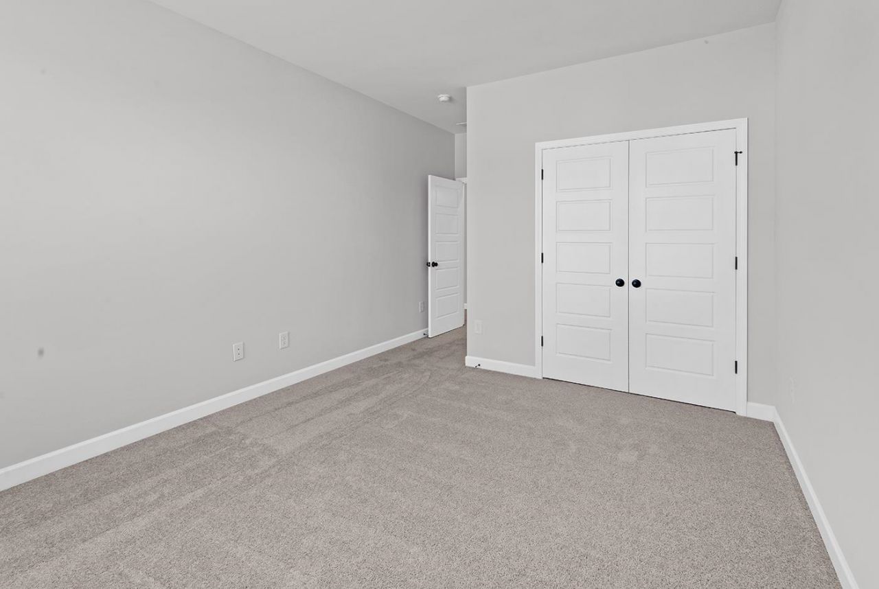 408 Ireland Way  Photo 39