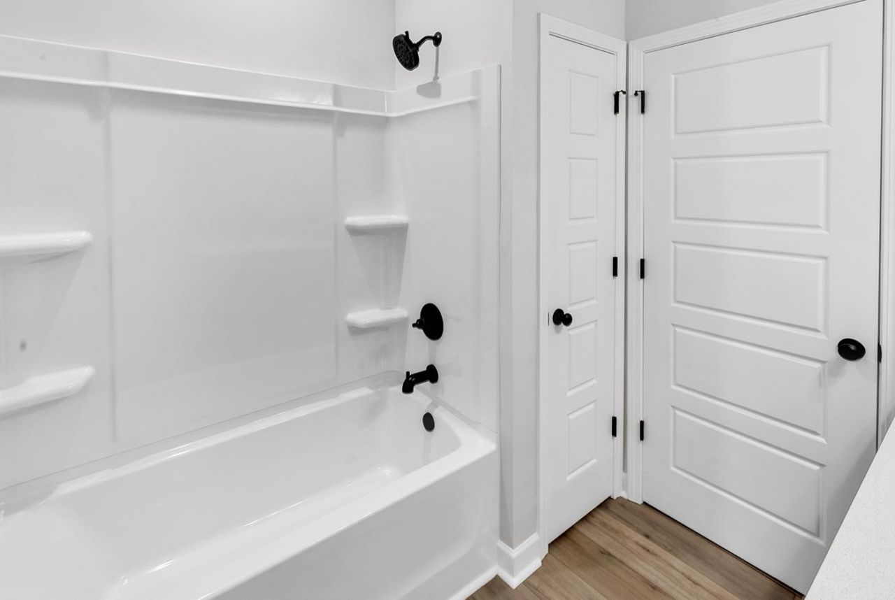 408 Ireland Way  Photo 42