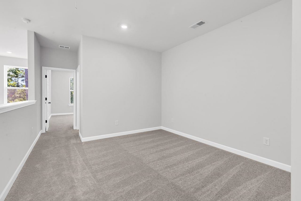 408 Ireland Way  Photo 43