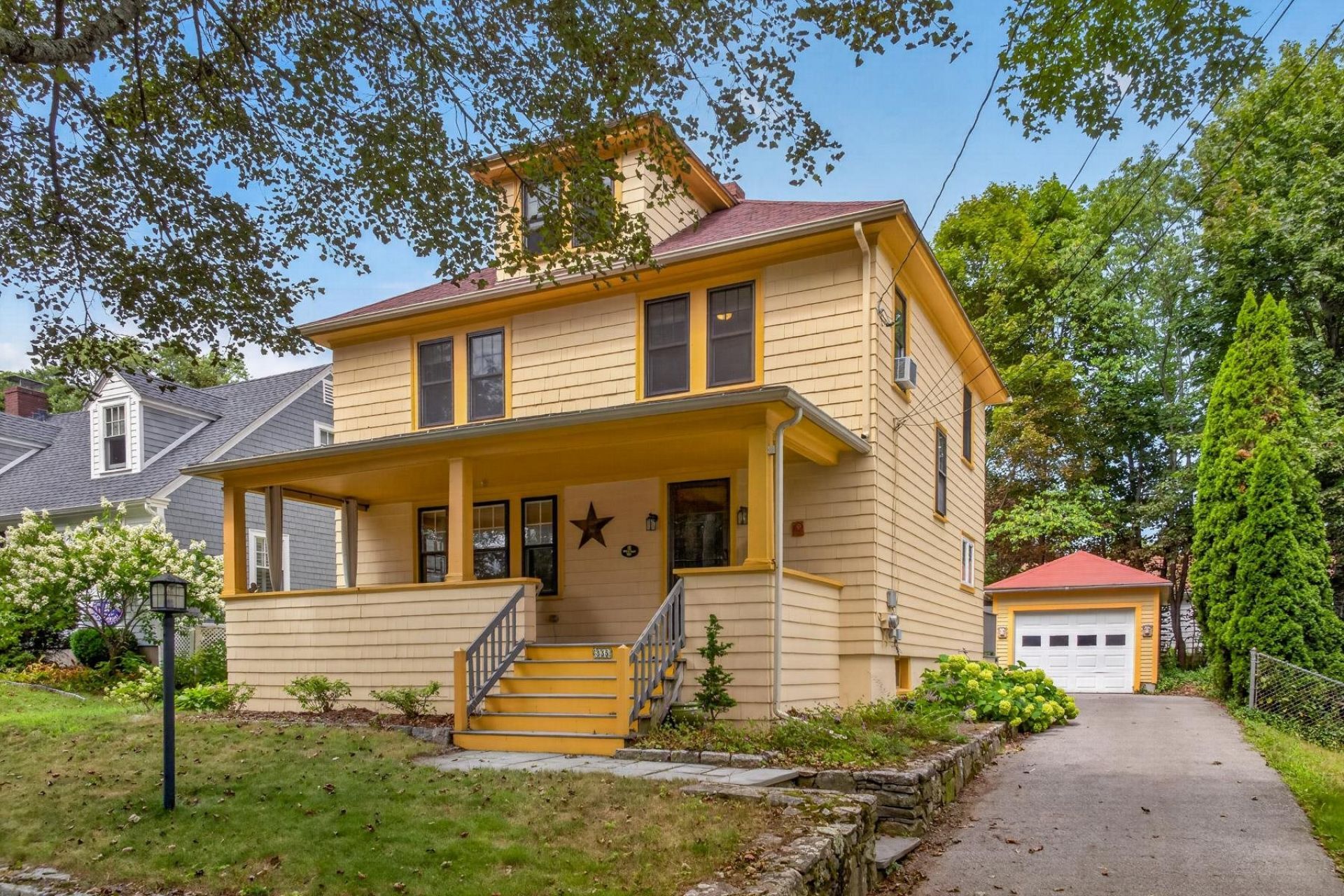 335 Thaxter Road, Portsmouth, NH 03801 Main Photo