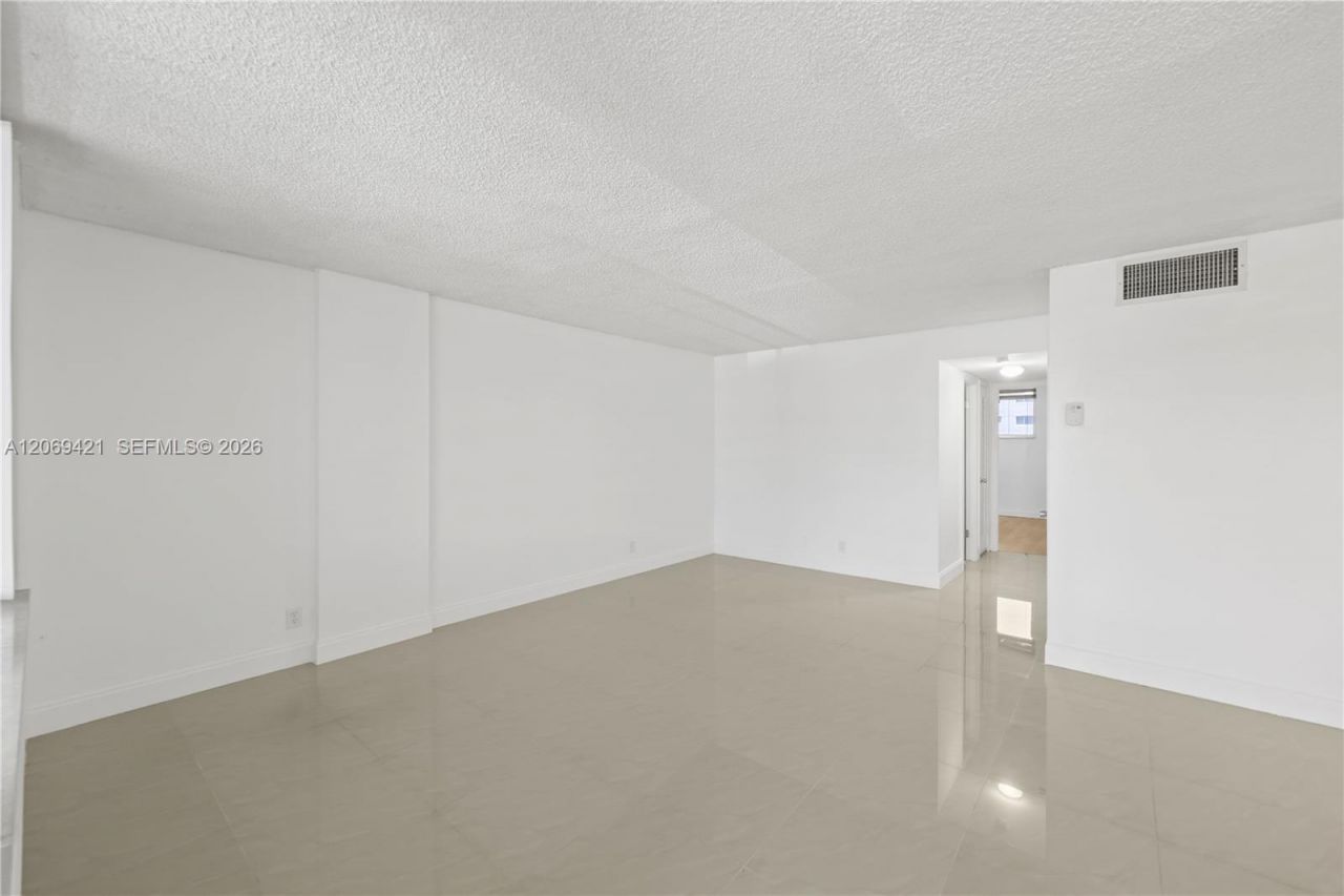 104 Paradise Harbour Blvd , Unit 114, North Palm Beach, FL 33408 Photo