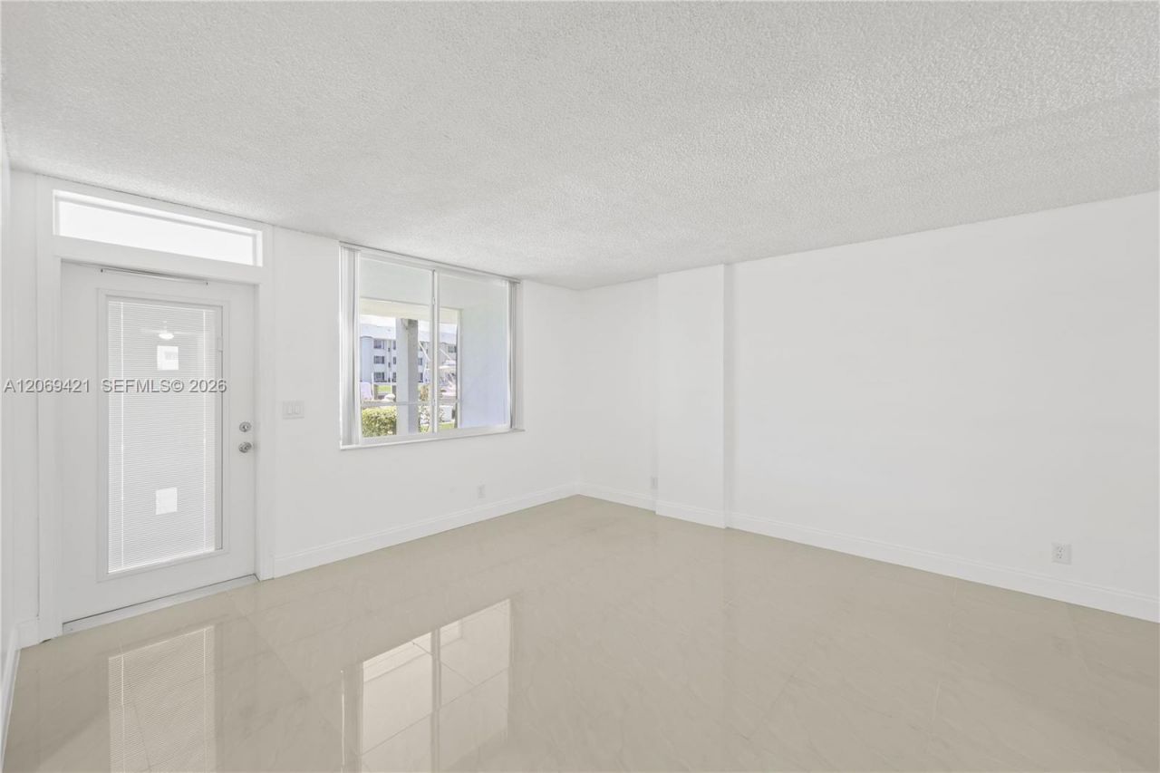 104 Paradise Harbour Blvd , Unit 114, North Palm Beach, FL 33408 Photo