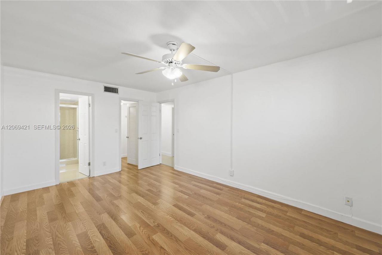 104 Paradise Harbour Blvd , Unit 114, North Palm Beach, FL 33408 Photo