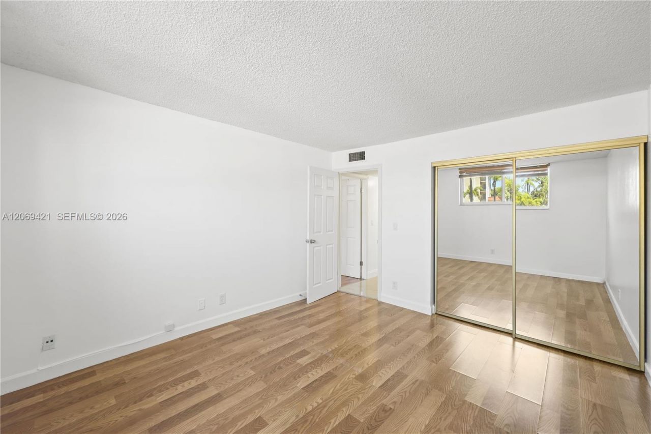 104 Paradise Harbour Blvd , Unit 114, North Palm Beach, FL 33408 Photo