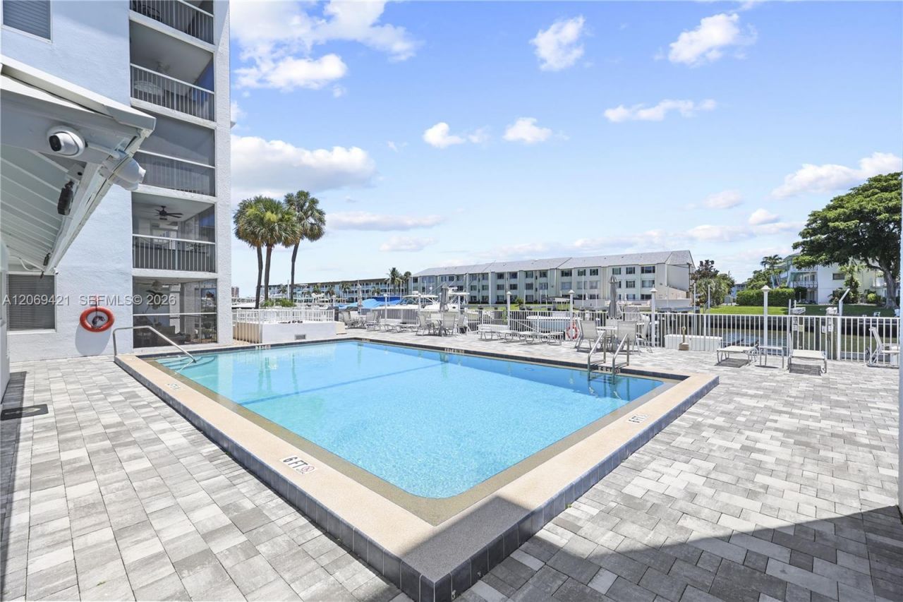 104 Paradise Harbour Blvd , Unit 114, North Palm Beach, FL 33408 Photo