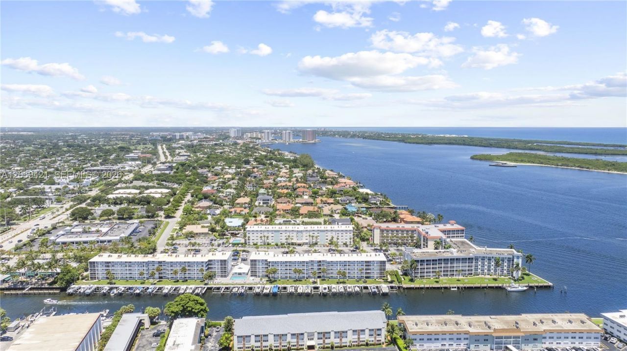 104 Paradise Harbour Blvd , Unit 114, North Palm Beach, FL 33408 Photo