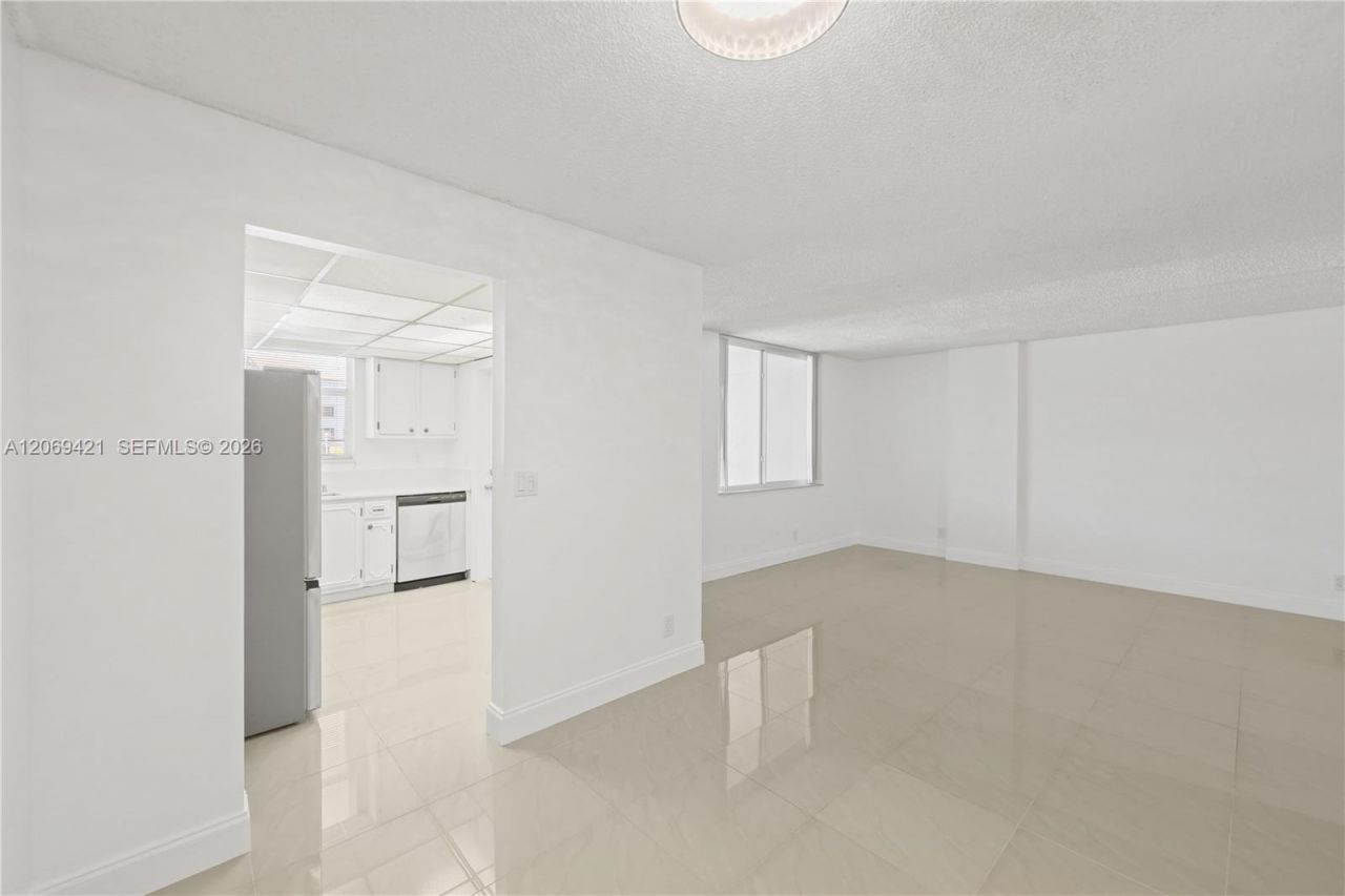 104 Paradise Harbour Blvd , Unit 114, North Palm Beach, FL 33408 Photo