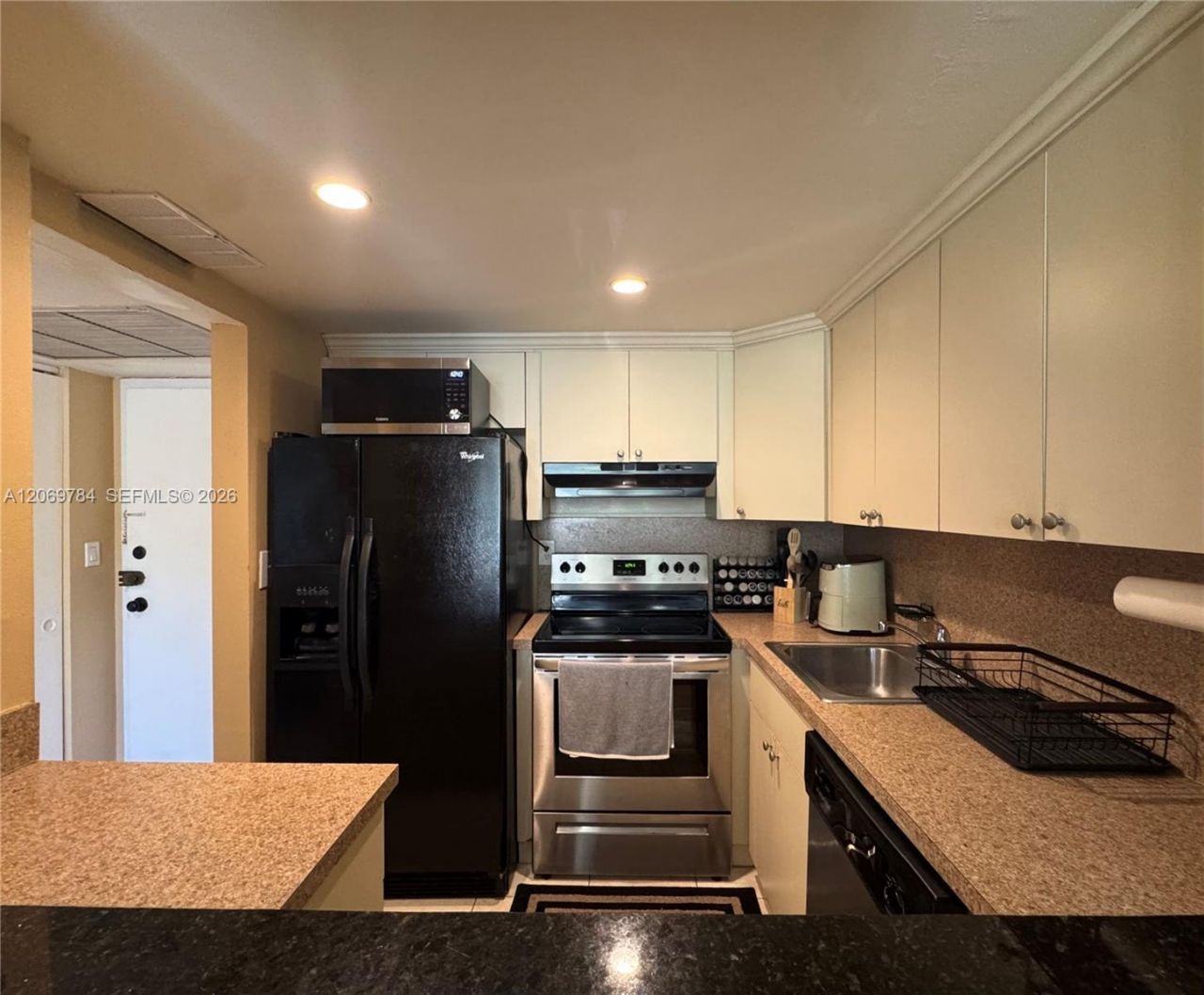 210 172nd St, Unit 334, Sunny Isles Beach, FL 33160 Photo