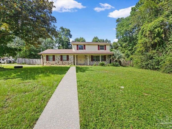 1054 Stillbrook Rd, Pensacola, FL 32514