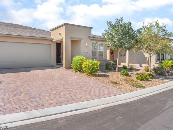 9903 Spinel Place , Las Vegas, NV 89143