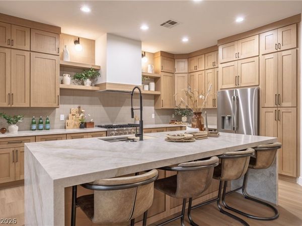 10248 Andante Court , Las Vegas, NV 89135