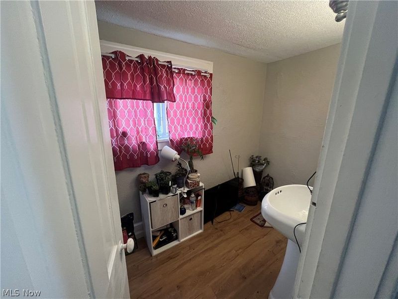 579 Broadway Avenue, Bedford, OH 44146 Photo 25