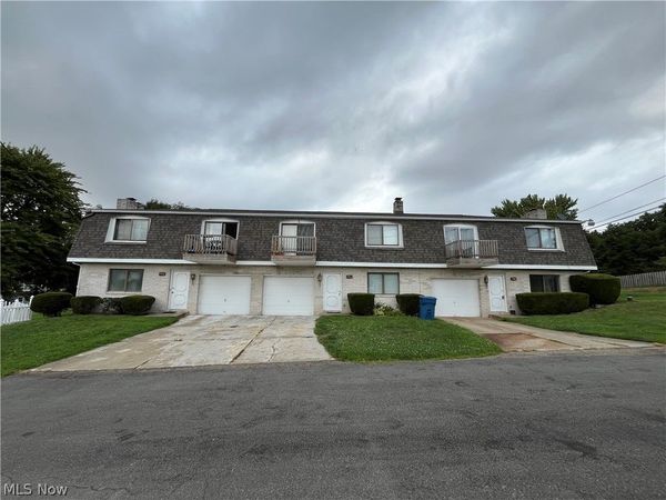 549-553 Saunders Avenue, Akron, OH 44319