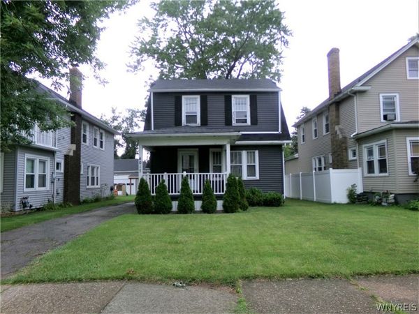 4017 Deveaux Street , Niagara Falls, NY 14305