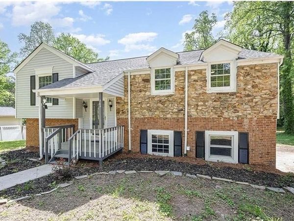 305 Rollingwood Road, Jamestown, NC 27282