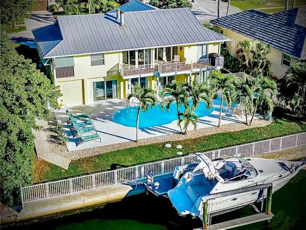 468 Capri CT , MARCO ISLAND, FL 34145