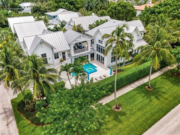 1011 6th ST S, NAPLES, FL 34102
