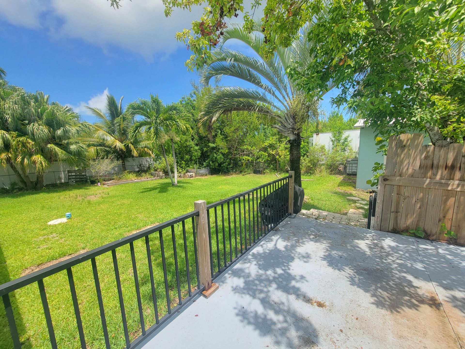 19421 Canal Drive, Sugarloaf, FL 33042 Photo