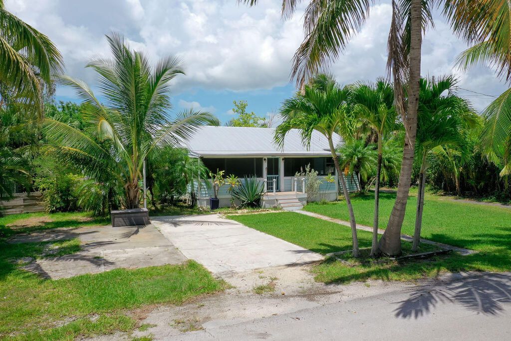19421 Canal Drive, Sugarloaf, FL 33042 Photo