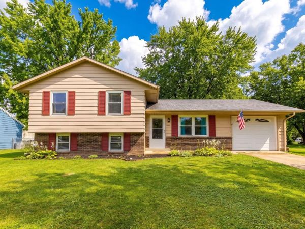 1491 Rolling Knoll Drive, Goshen Twp, OH 45140