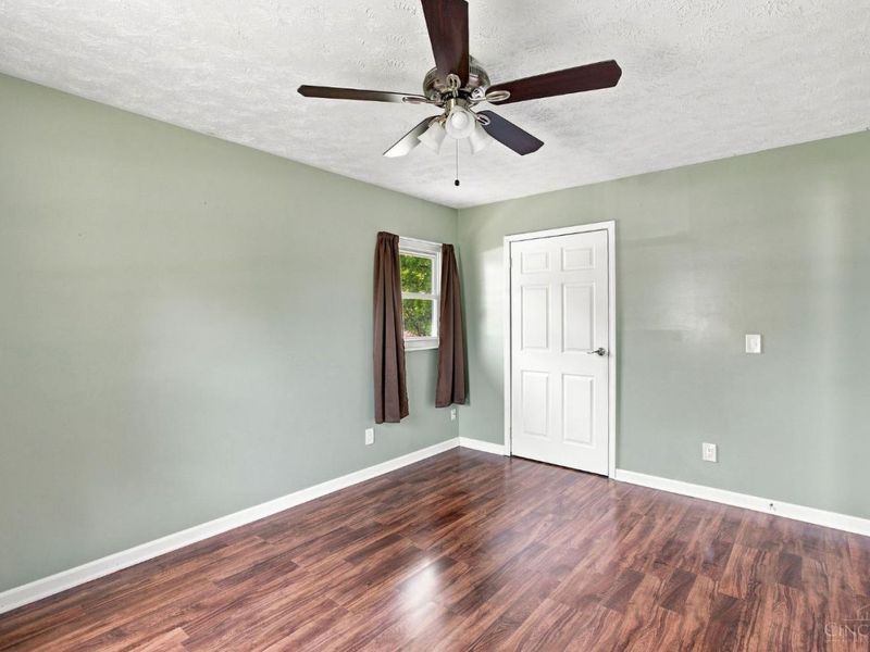 1491 Rolling Knoll Drive, Goshen Township, OH 45140 Photo 14