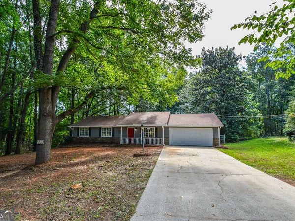 110 E Country Woods Drive, Covington, GA 30016