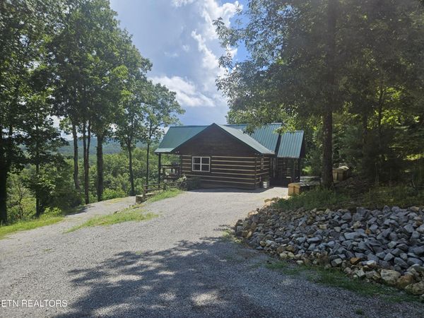 100 Warriors Passage Drive , Tellico Plains, TN 37385
