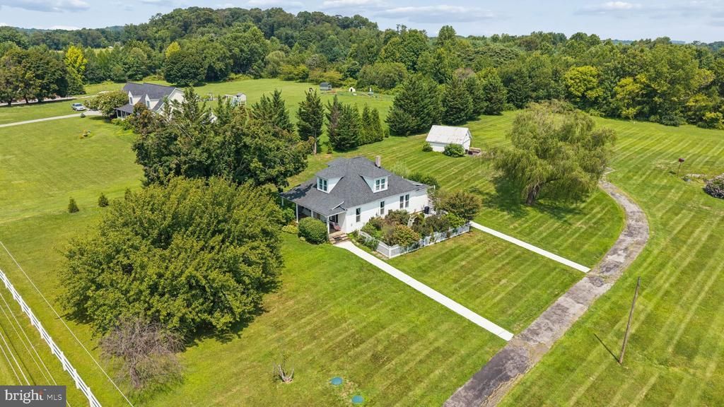 21101 YORK ROAD, PARKTON, MD 21120