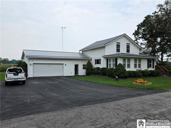 10745 S Roberts Road, Dunkirk, NY 14048