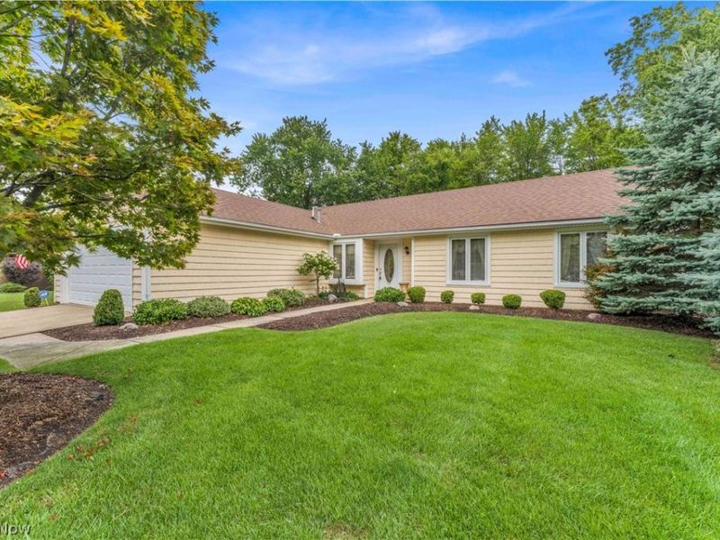 19757 Cross Trail S, Strongsville, OH 44136 Photo 1