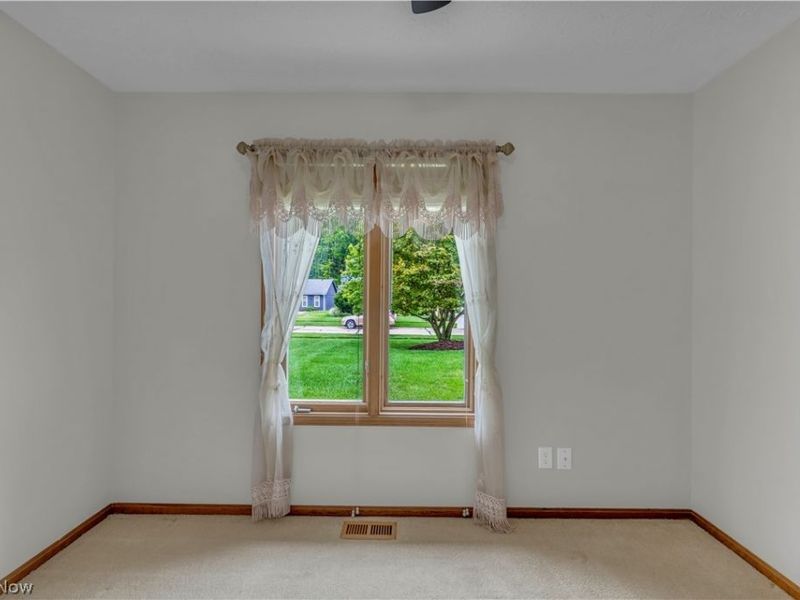 19757 Cross Trail S, Strongsville, OH 44136 Photo 23