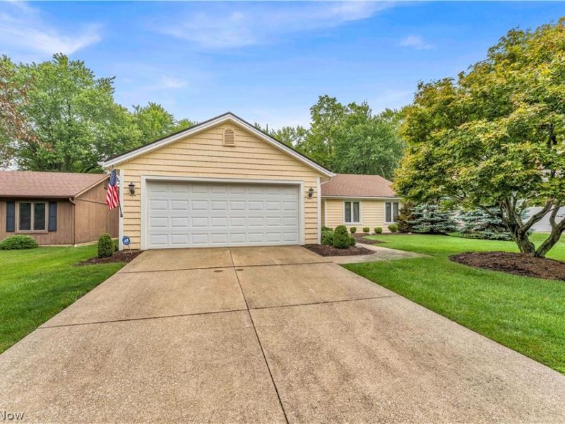 19757 Cross Trail S, Strongsville, OH 44136 Photo 33