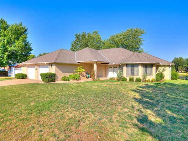 3310 Pondridge Road, Chickasha, OK 73018