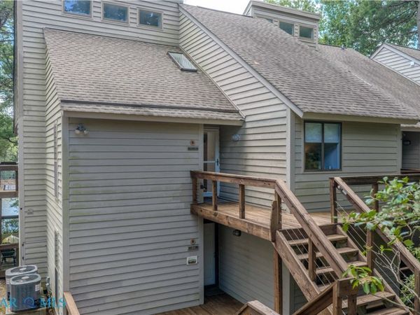 97 Villa Ridge Drive, Unit D, Hartfield, VA 23071