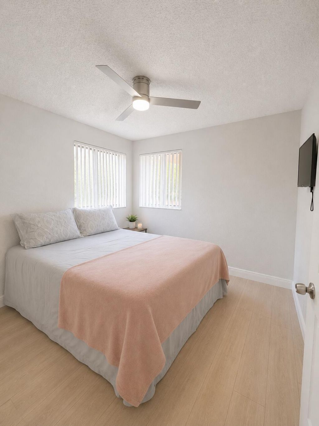 332 NW 107th Avenue, Pembroke Pines, FL 33026 Photo