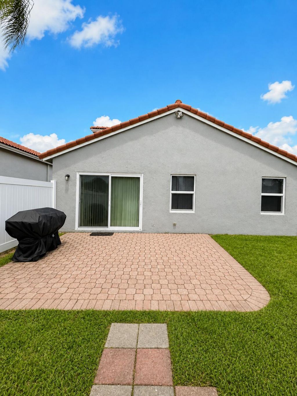 332 NW 107th Avenue, Pembroke Pines, FL 33026 Photo