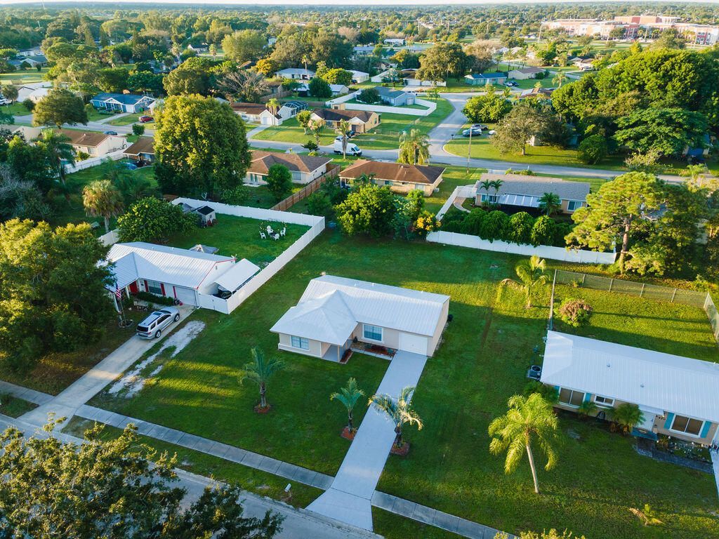442 SW Belmont Circle, Port Saint Lucie, FL 34953 Photo