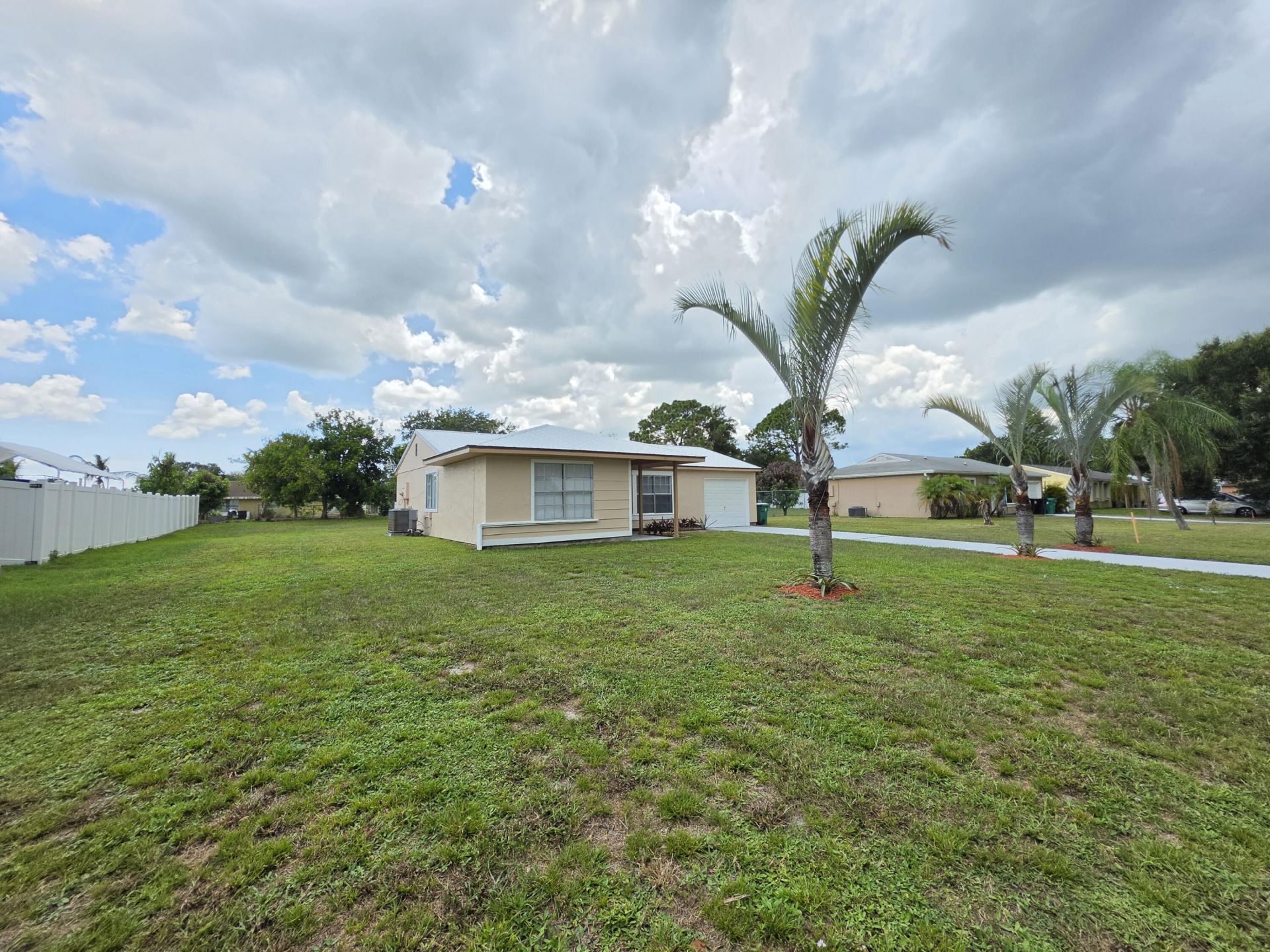 442 SW Belmont Circle, Port Saint Lucie, FL 34953 Photo